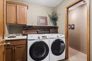 9813 Wedgewood Cir, Woodbury, MN 55125 - Photo 21