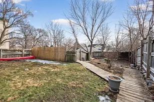 2705 Golden Valley Rd, Minneapolis, MN 55411 - Photo 25