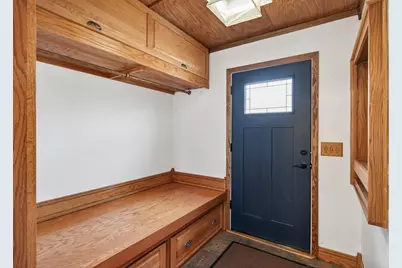 2705 Golden Valley Road, Minneapolis, MN 55411 - Photo 3