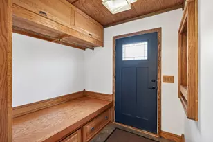 2705 Golden Valley Rd, Minneapolis, MN 55411 - Photo 3