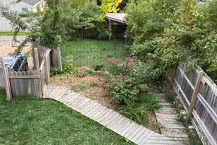 2705 Golden Valley Rd, Minneapolis, MN 55411 - Photo 35