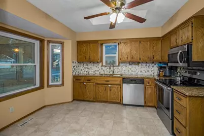 3919 Princeton Trail, Eagan, MN 55123 - Photo 5