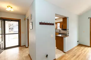 3919 Princeton Trail, Eagan, MN 55123 - Photo 9