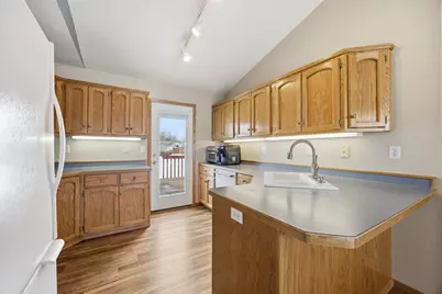 3916 5th Street S, Moorhead, MN 56560 - Photo 9