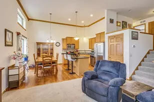 3143 Frontier Dr, Woodbury, MN 55129 - Photo 9