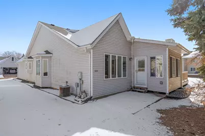 3434 Silver Lane NE, Saint Paul, MN 55421 - Photo 7