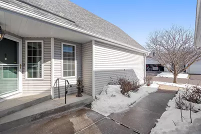 3434 Silver Lane NE, Saint Paul, MN 55421 - Photo 5