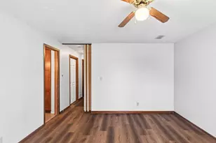 2511 Rose Ave E, Maplewood, MN 55119 - Photo 19