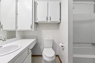 2511 Rose Ave E, Maplewood, MN 55119 - Photo 15