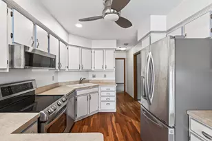 2511 Rose Ave E, Maplewood, MN 55119 - Photo 9