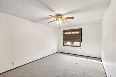 2511 Rose Avenue E, Maplewood, MN 55119 - Photo 11