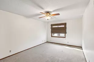 2511 Rose Ave E, Maplewood, MN 55119 - Photo 11