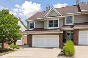 920 Ramsey St, Hastings, MN 55033 - Photo 1