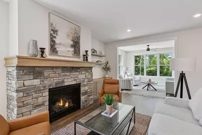 2935 Thompson, River Falls, WI 54022 - Photo 9