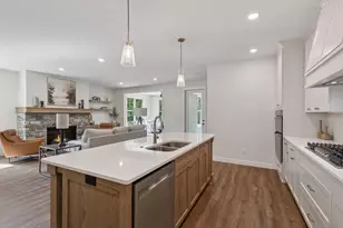 2935 Thompson Dr, River Falls, WI 54022 - Photo 15