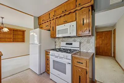2526 Bittersweet Lane, Maplewood, MN 55109 - Photo 7