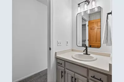 383 Tessier Circle, Vadnais Heights, MN 55127 - Photo 31