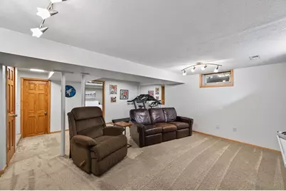 383 Tessier Circle, Vadnais Heights, MN 55127 - Photo 47