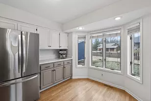 383 Tessier Cir, Vadnais Heights, MN 55127 - Photo 17