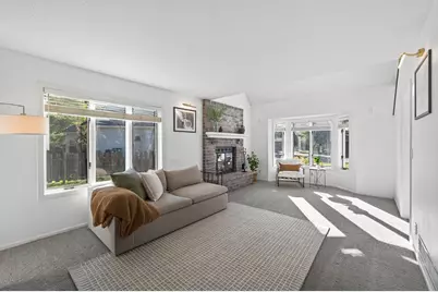 383 Tessier Circle, Vadnais Heights, MN 55127 - Photo 11