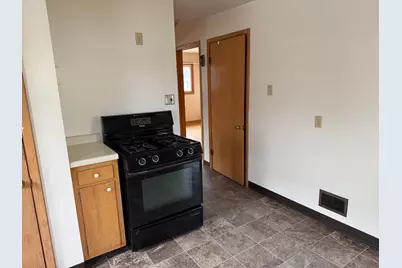 314 and 316 Pershing Ave N, New Prague, MN 56071 - Photo 3