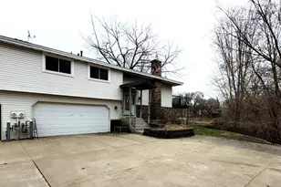 2305 E 122nd St, Burnsville, MN 55337 - Photo 1