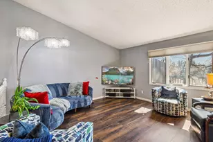 5542 Rowland Rd, Hopkins, MN 55343 - Photo 5