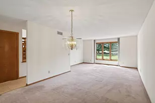 6 Pine Valley Dr, Dellwood, MN 55110 - Photo 15