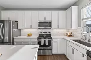 20627 Granville Ln, Lakeville, MN 55044 - Photo 23