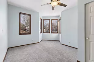 534 Annapolis St, South Saint Paul, MN 55075 - Photo 17