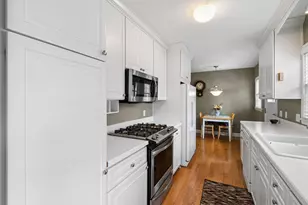 1829 Edgewood Ave S, Saint Louis Park, MN 55426 - Photo 17