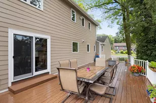 8017 Tierneys Woods Curv, Bloomington, MN 55438 - Photo 13