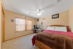 104 Morningside Dr NE, Hutchinson, MN 55350 - Photo 13