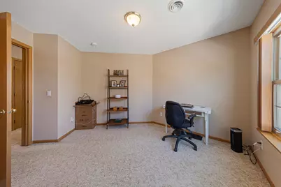 104 Morningside Drive NE, Hutchinson, MN 55350 - Photo 17