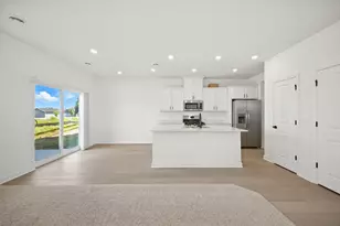 194 HUNTINGTON DR, Waconia, MN 55387 - Photo 3