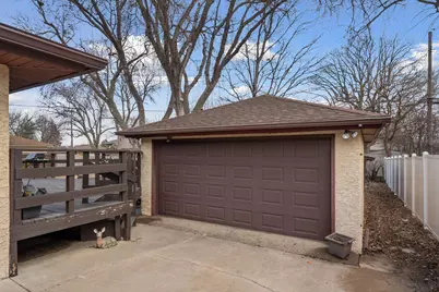 5526 Unity Avenue N, Crystal, MN 55429 - Photo 25