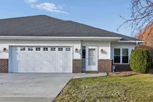 810 2nd St NW, New Prague, MN 56071 - Photo 1