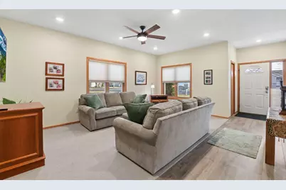 810 2nd Street NW, New Prague, MN 56071 - Photo 3