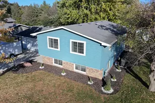 524 10th Ave NW, Dodge Center, MN 55927 - Photo 1