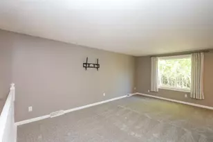 524 10th Ave NW, Dodge Center, MN 55927 - Photo 5