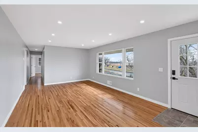 8912 Tretbaugh Drive, Bloomington, MN 55431 - Photo 15