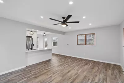 8912 Tretbaugh Drive, Bloomington, MN 55431 - Photo 11