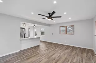 8912 Tretbaugh Dr, Bloomington, MN 55431 - Photo 11