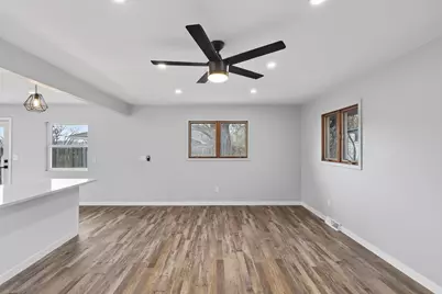 8912 Tretbaugh Drive, Bloomington, MN 55431 - Photo 9