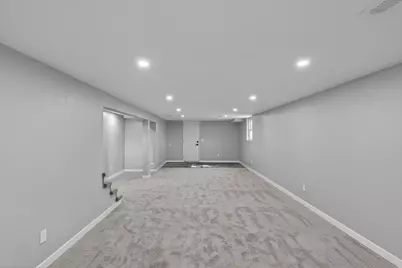 8912 Tretbaugh Drive, Bloomington, MN 55431 - Photo 35