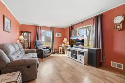 28761 Sleepy Hollow Road, Winthrop, MN 55396 - Photo 9