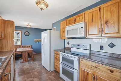 28761 Sleepy Hollow Road, Winthrop, MN 55396 - Photo 7