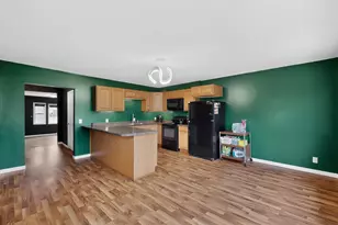 431 E 13th St, Saint Charles, MN 55972 - Photo 27