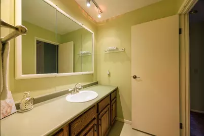 183 Little Canada Road E #310, Little Canada, MN 55117 - Photo 11