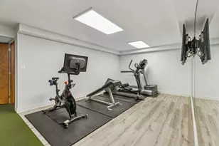 6601 Dovre Dr, Edina, MN 55436 - Photo 27